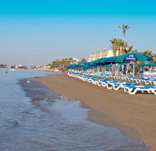 Palm Beach Apartment Вороклини Экстерьер фото